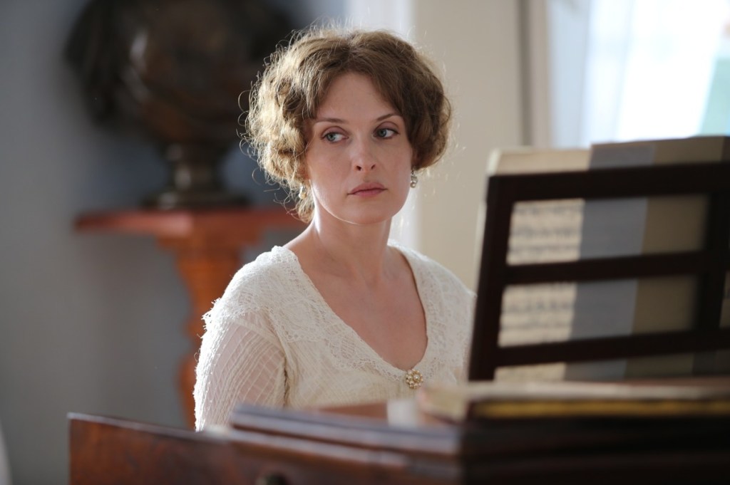 Anna Vartanyan in Two Women by Vera Glagoleva